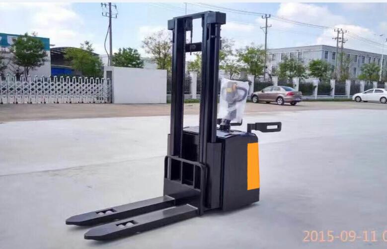 Elektrikli Palet İstifleyici 1-1.5ton